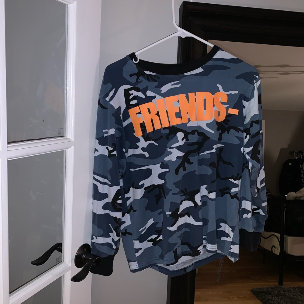 Friends camo vlone shirt